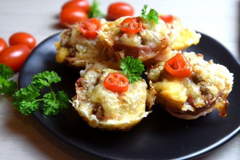 Hackfleisch-Muffins im Speckmantel und mit Käsekern Thermomix® Rezept ...