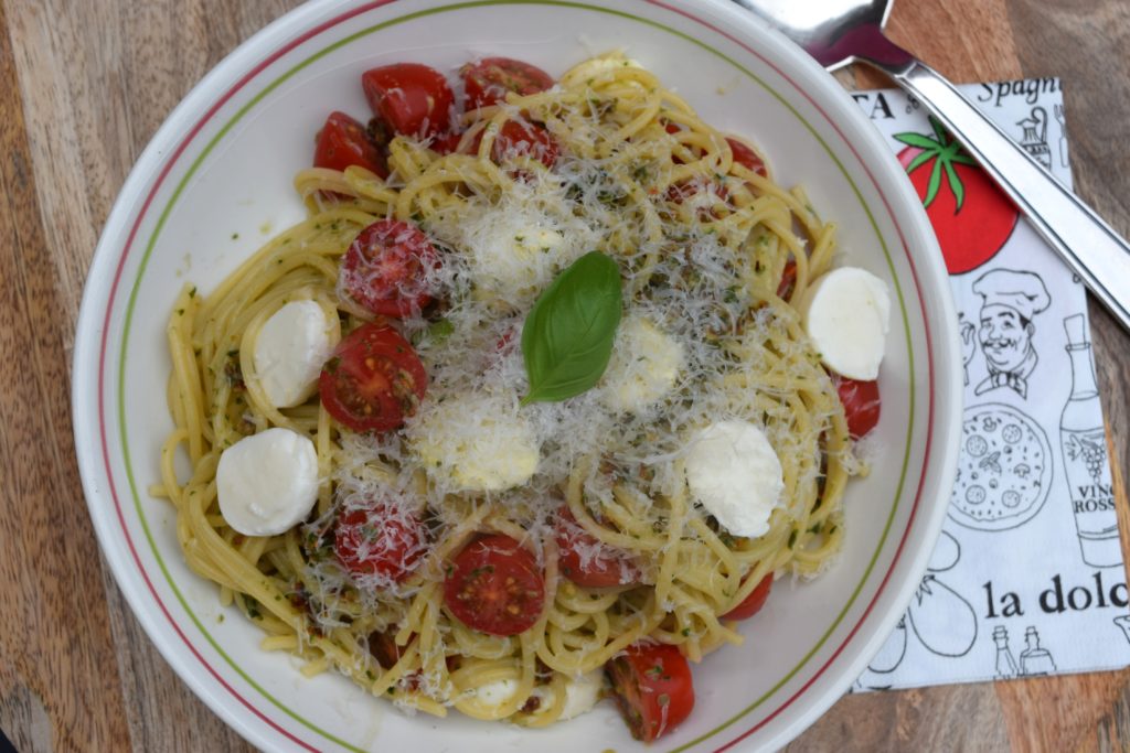 Spaghetti mit Thunfischsoße Thermomix® Rezept - Danis treue Küchenfee